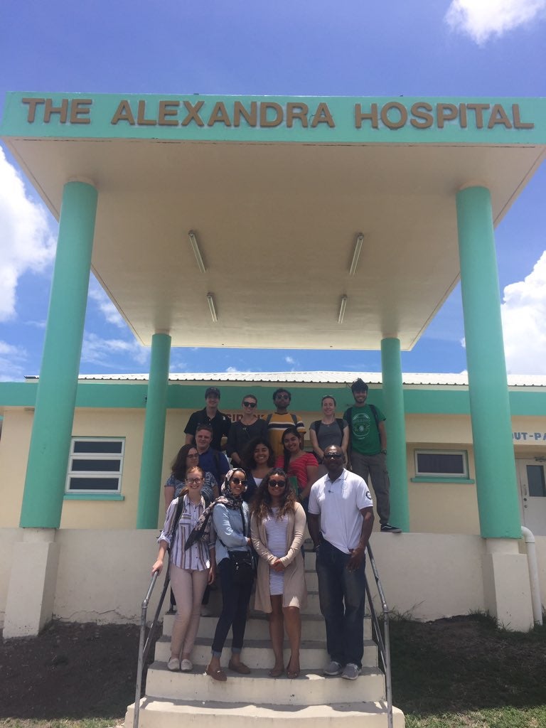 UIC students visiting the Alexandra Hospital on the Disaster Preparedness and Global Health in the Caribbean program, led by Professor Gwyneth Milbrath.