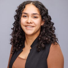 Headshot of Leonela Torres-Saavedra